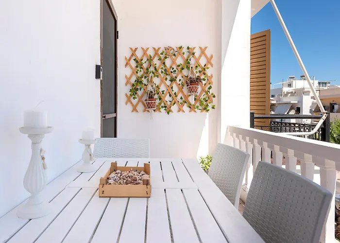 Beachside Retreat, Steps To Kos